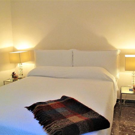 Duchi Di Castro Chic Apartment Рим Екстериор снимка