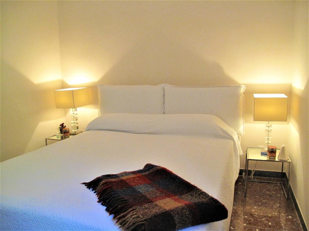 Duchi Di Castro Chic Apartment Рим Екстериор снимка