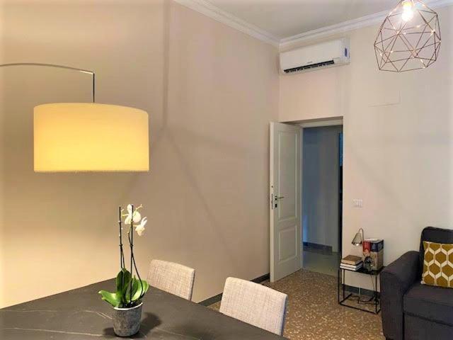 Duchi Di Castro Chic Apartment Рим Екстериор снимка
