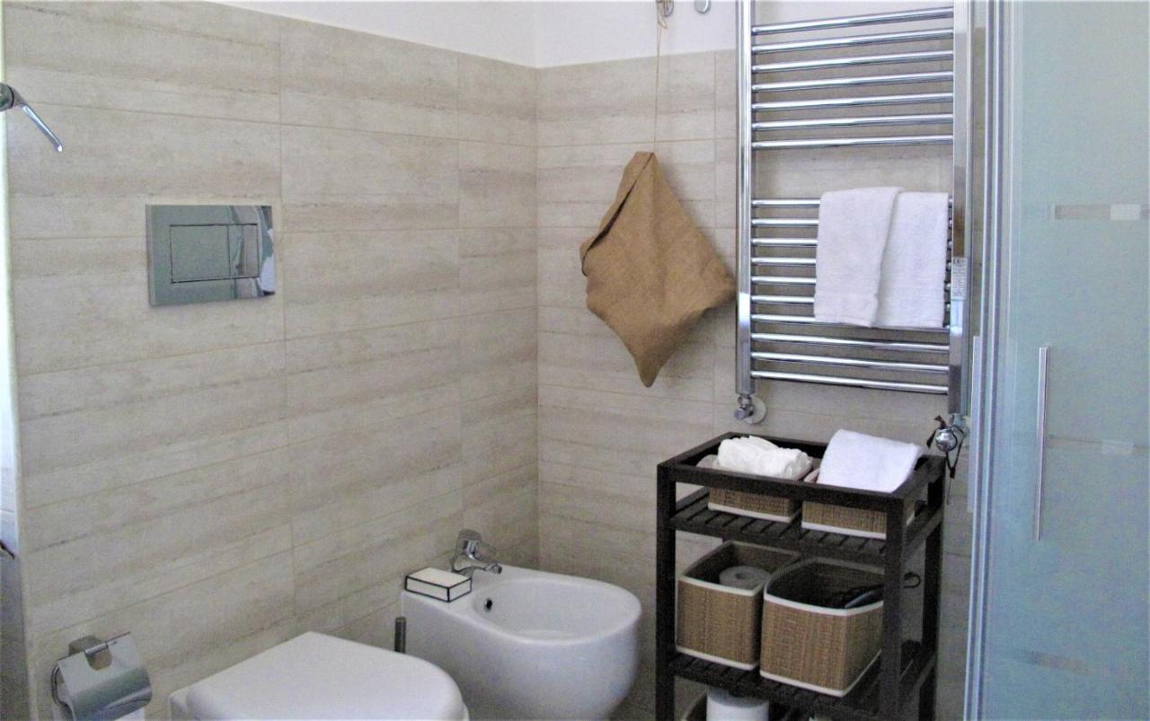 Duchi Di Castro Chic Apartment Рим Екстериор снимка
